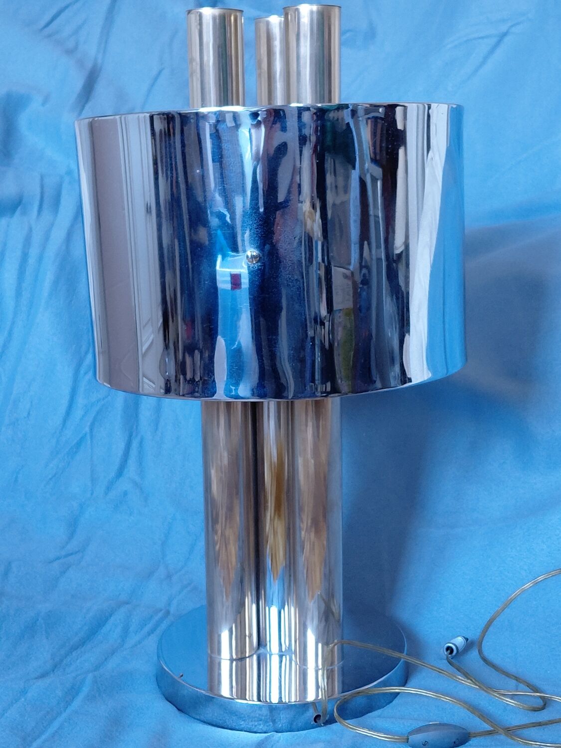 Vintage 1970s metal tubular lamp