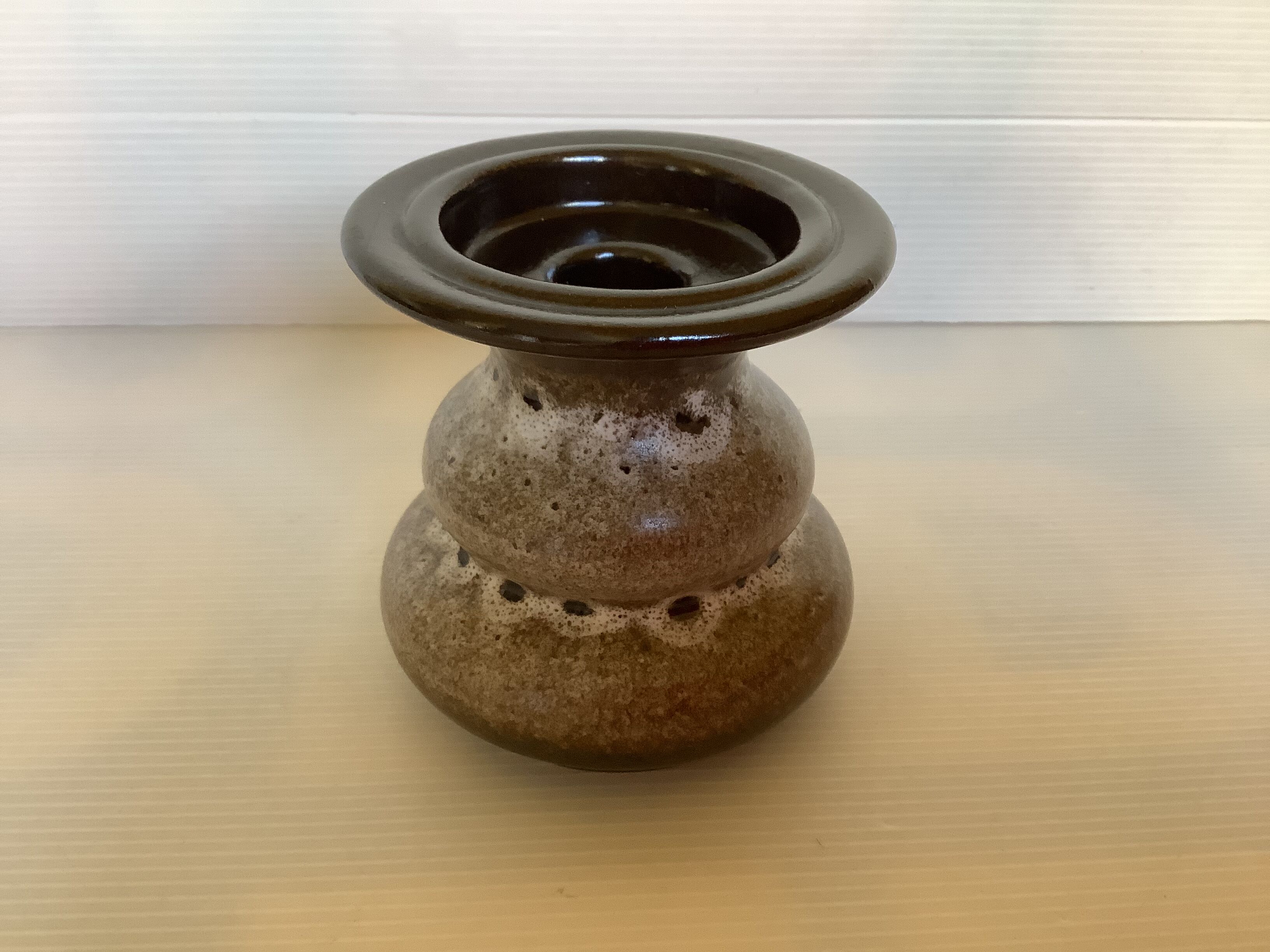 Ceramic candle holder brown white black