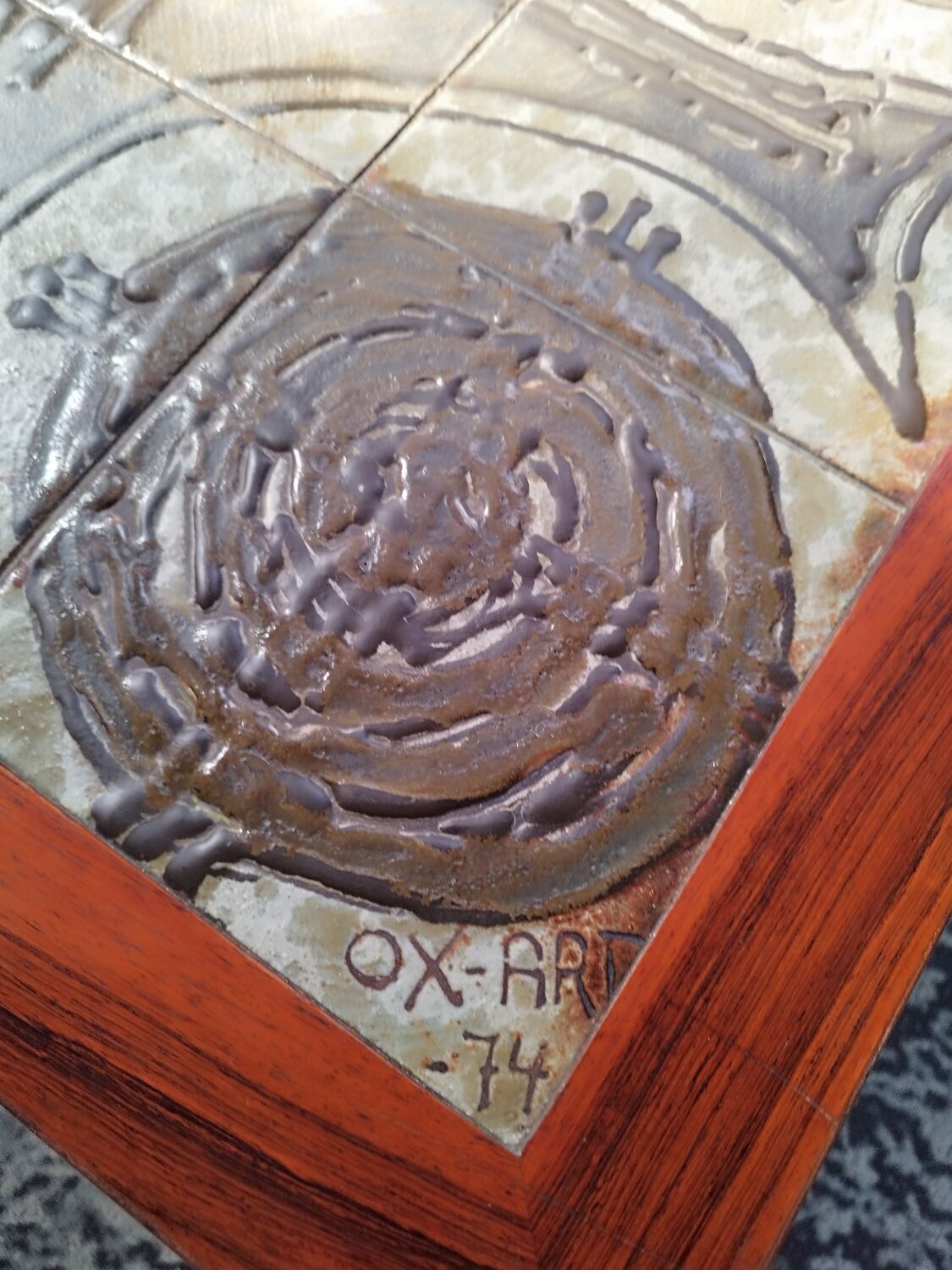 Vintage coffee table Ox-Art 1974