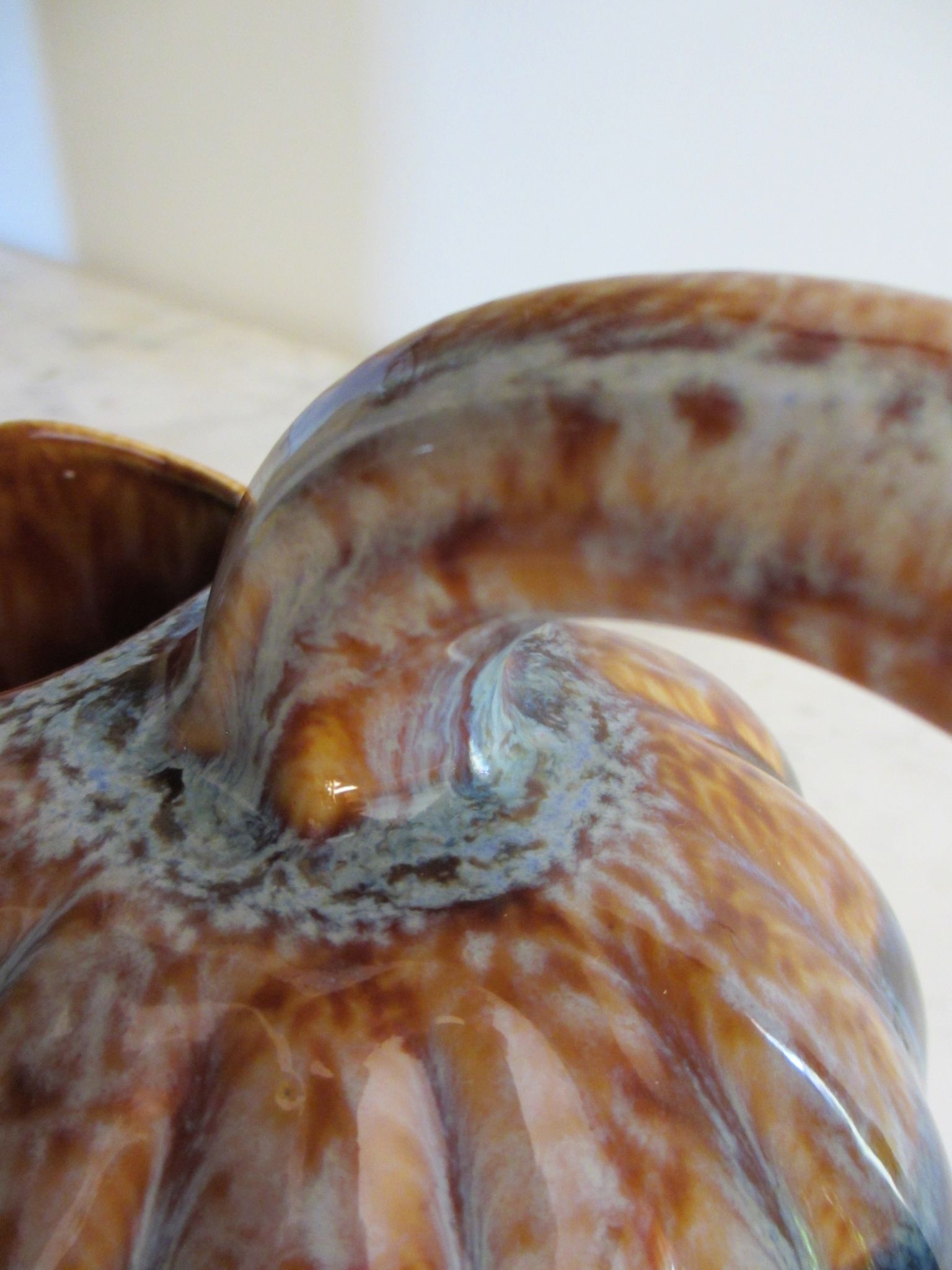Pichet en faience
