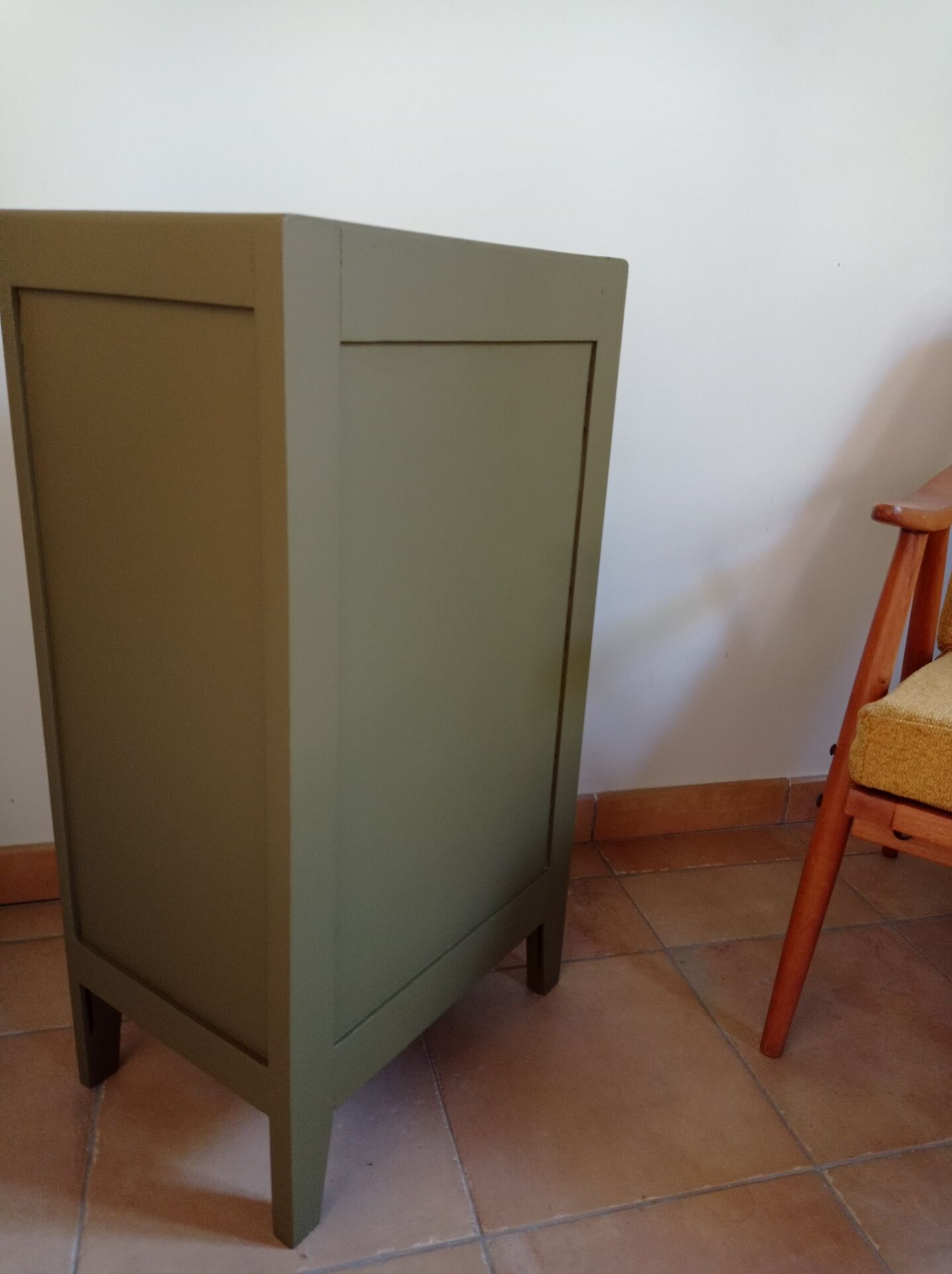 Chiffonnier vintage