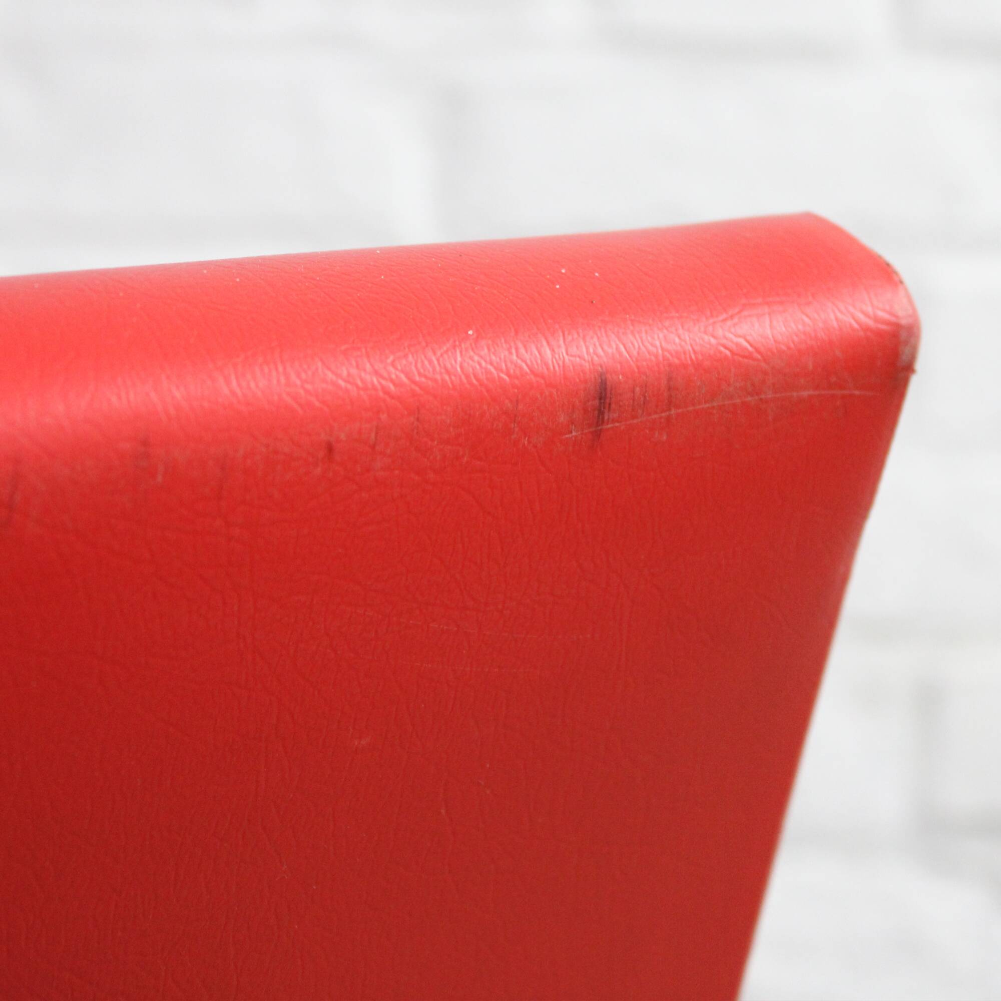 Fauteuil moderniste Robert par Pierre Guariche pour Meurop 1962