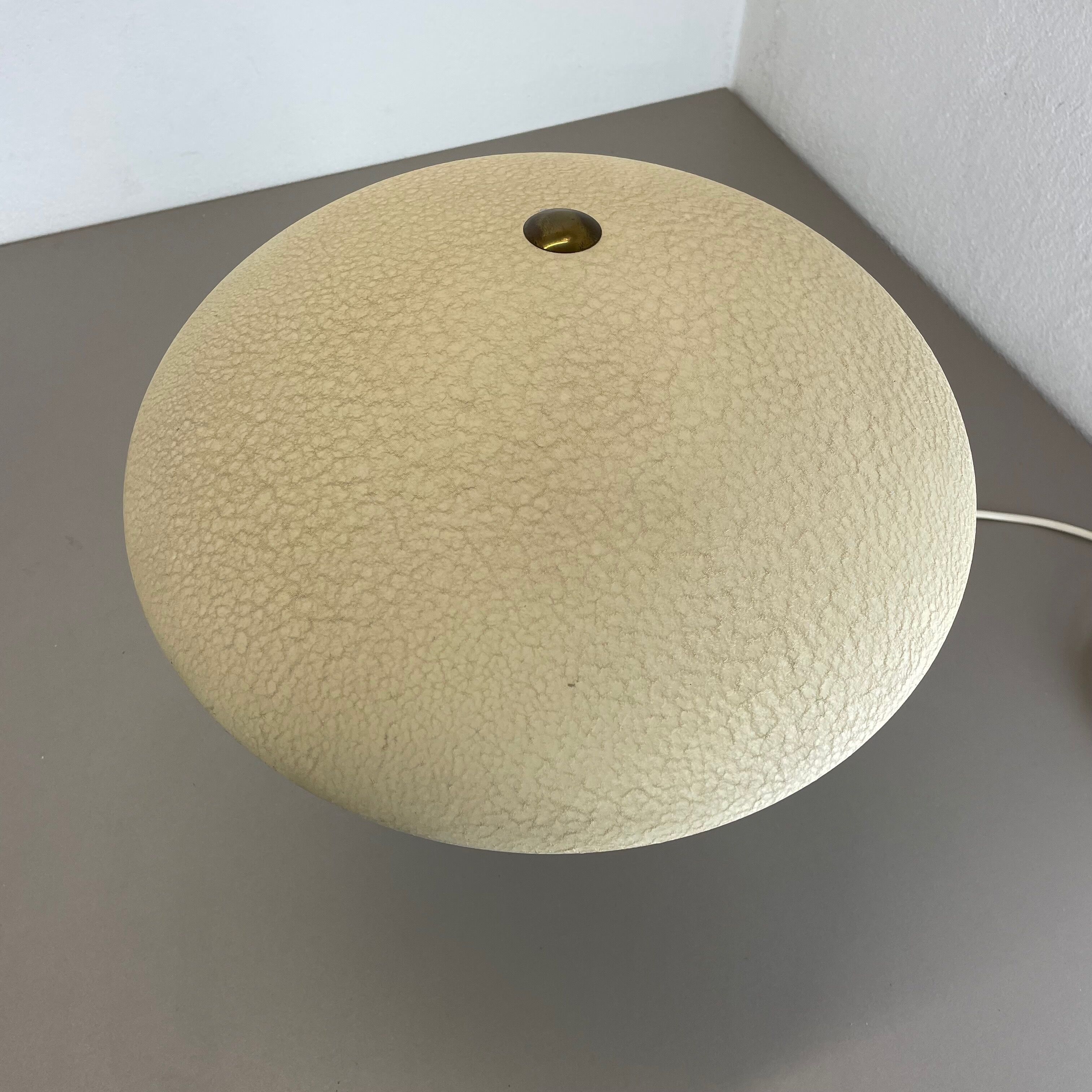 Modernist kalmar sytle Bauhaus beige metal and brass desk light, Austria, 1950s