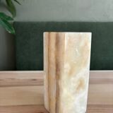 Vase en albâtre
