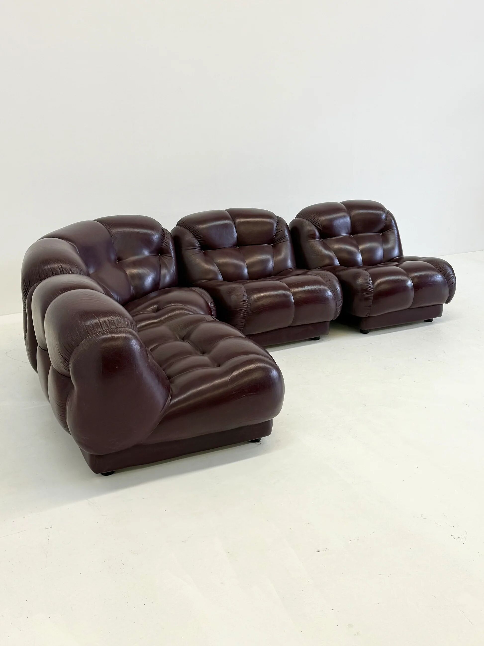 Dark brown Nuvolone modular lounge sofa by Rino Maturi for Mimo Padova