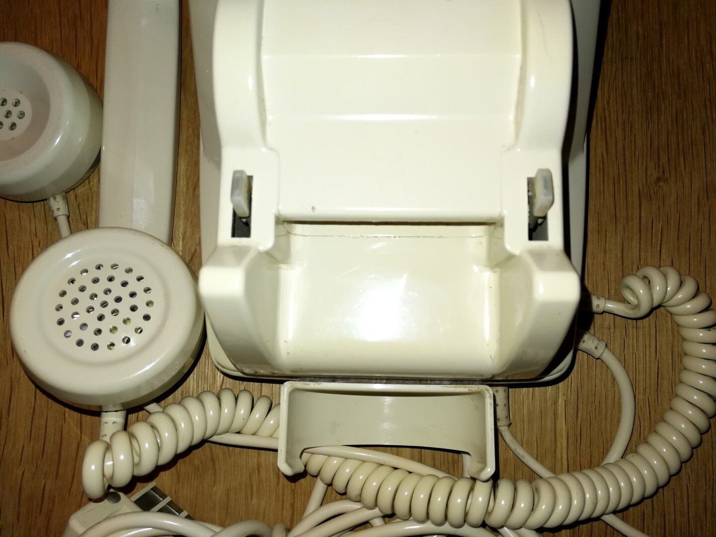 Phone vintage early 80's cream