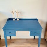 Retro child desk