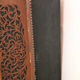 Wall cabinet to hang