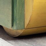 Cassettiera architettonica postmoderna in natural wood and wood tinto all'anilina, anni '80