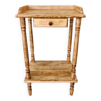 Small accent piece in solid wood