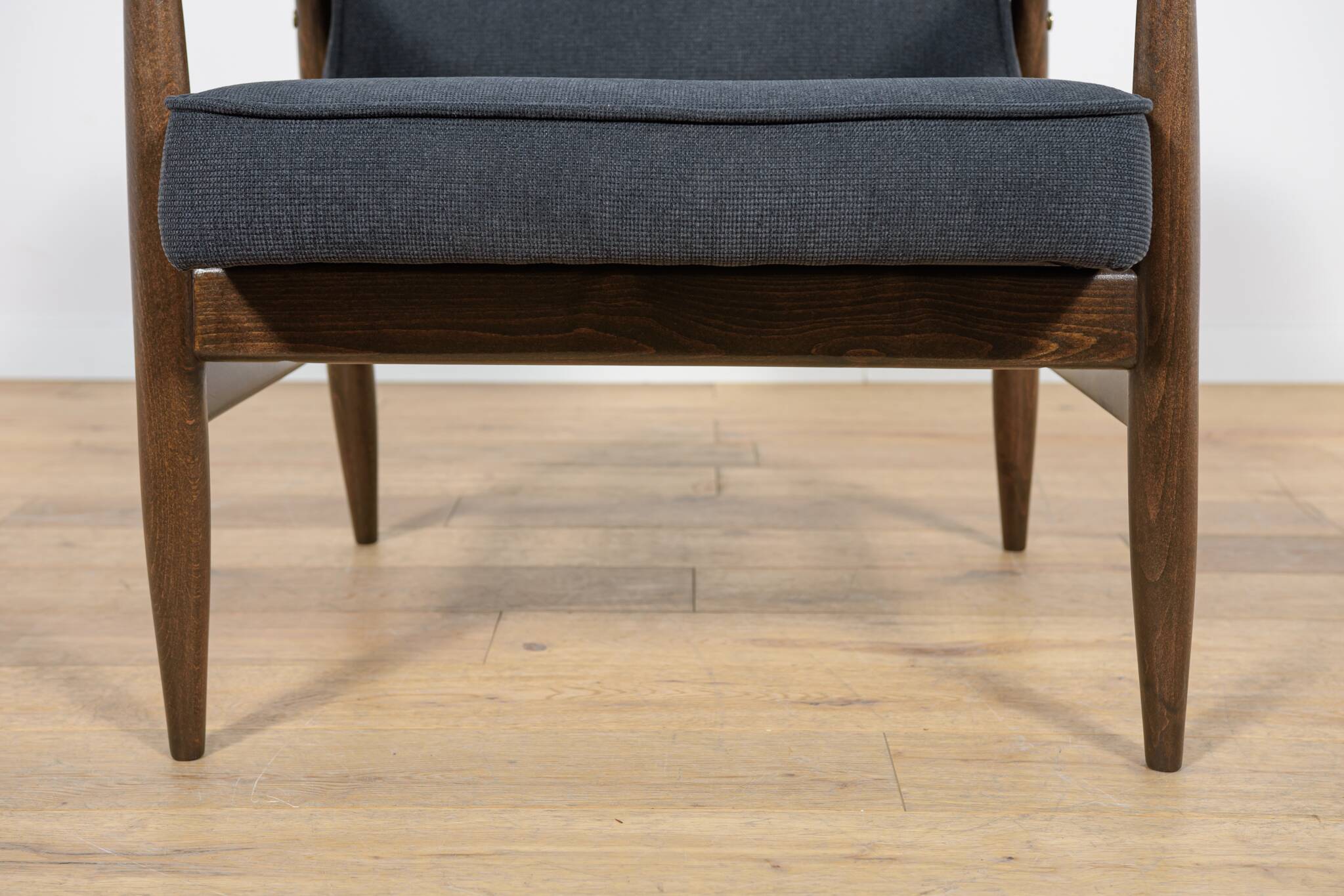 Mid-Century Modern GFM-87 Armchairs by Juliusz Kedziorek for Gościcińskie