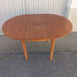 Vintage table with integrated extension