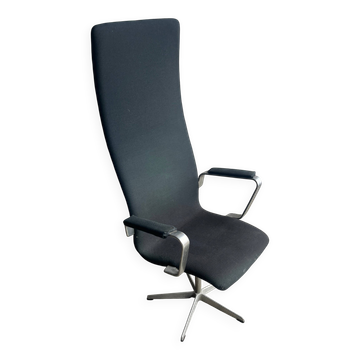 Fritz Hansen Oxford High-Back Swivel Chair in Black Wool with Brushed Aluminium Base, 1970s
