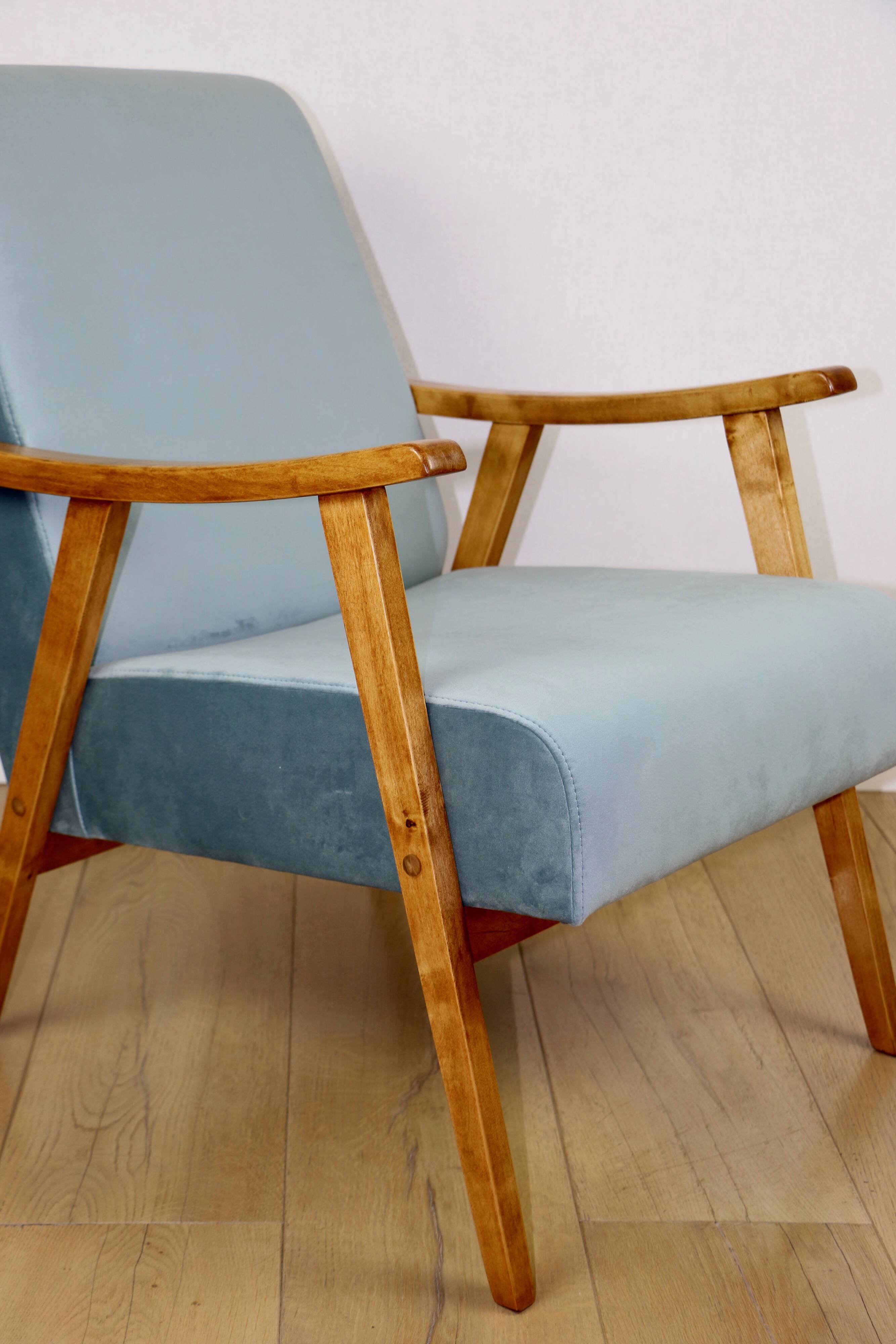 Fauteuil vintage loft années 70 bleu clair