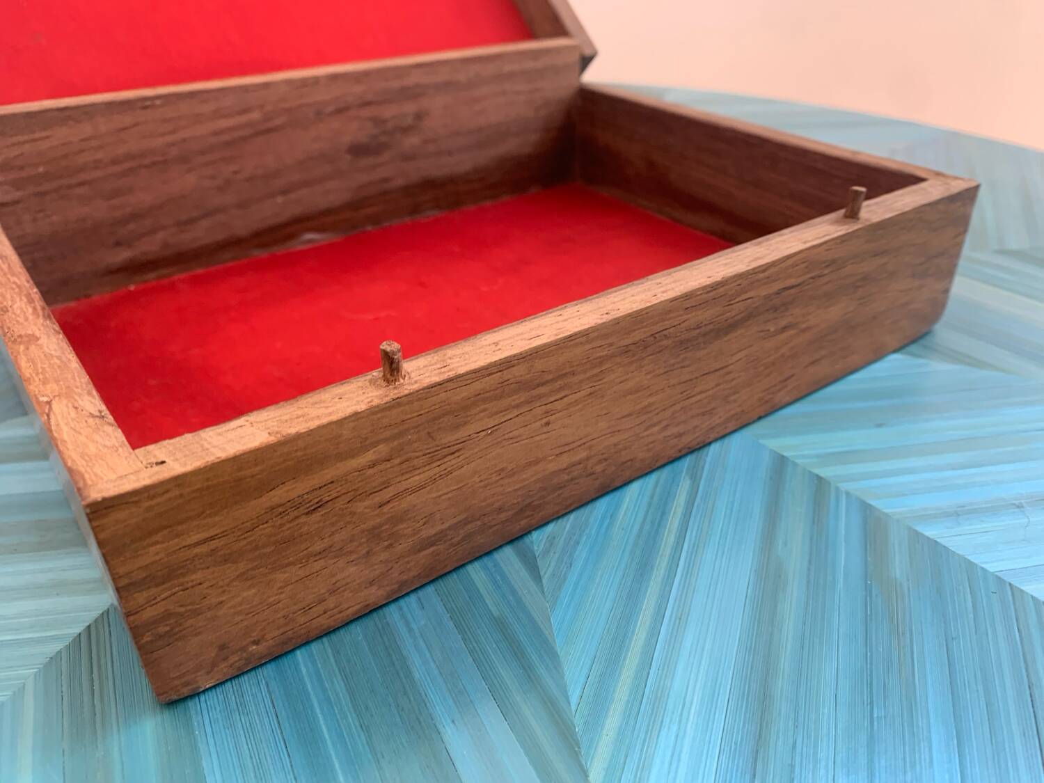 Inlaid wooden box