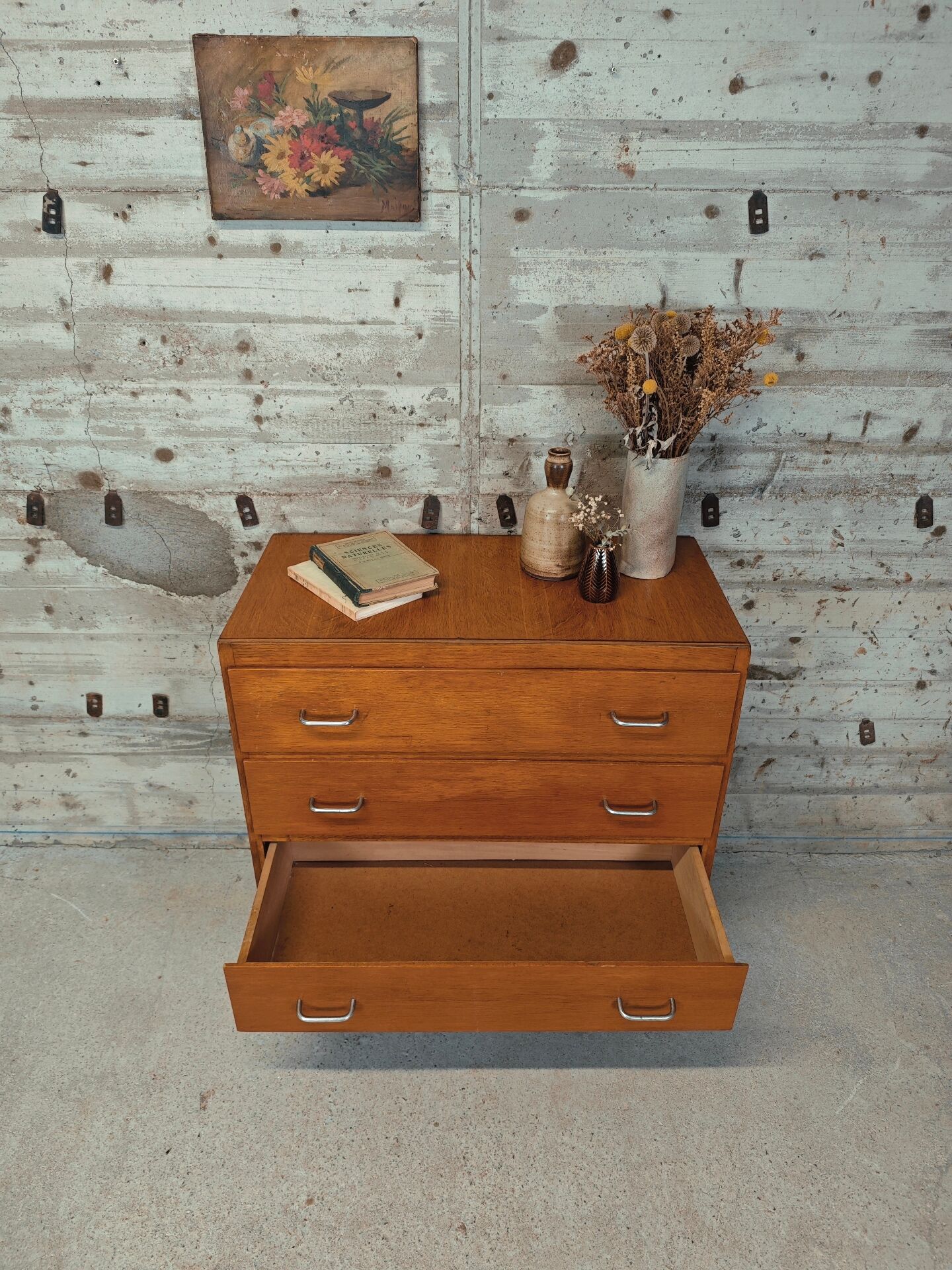 Vintage chest of drawers