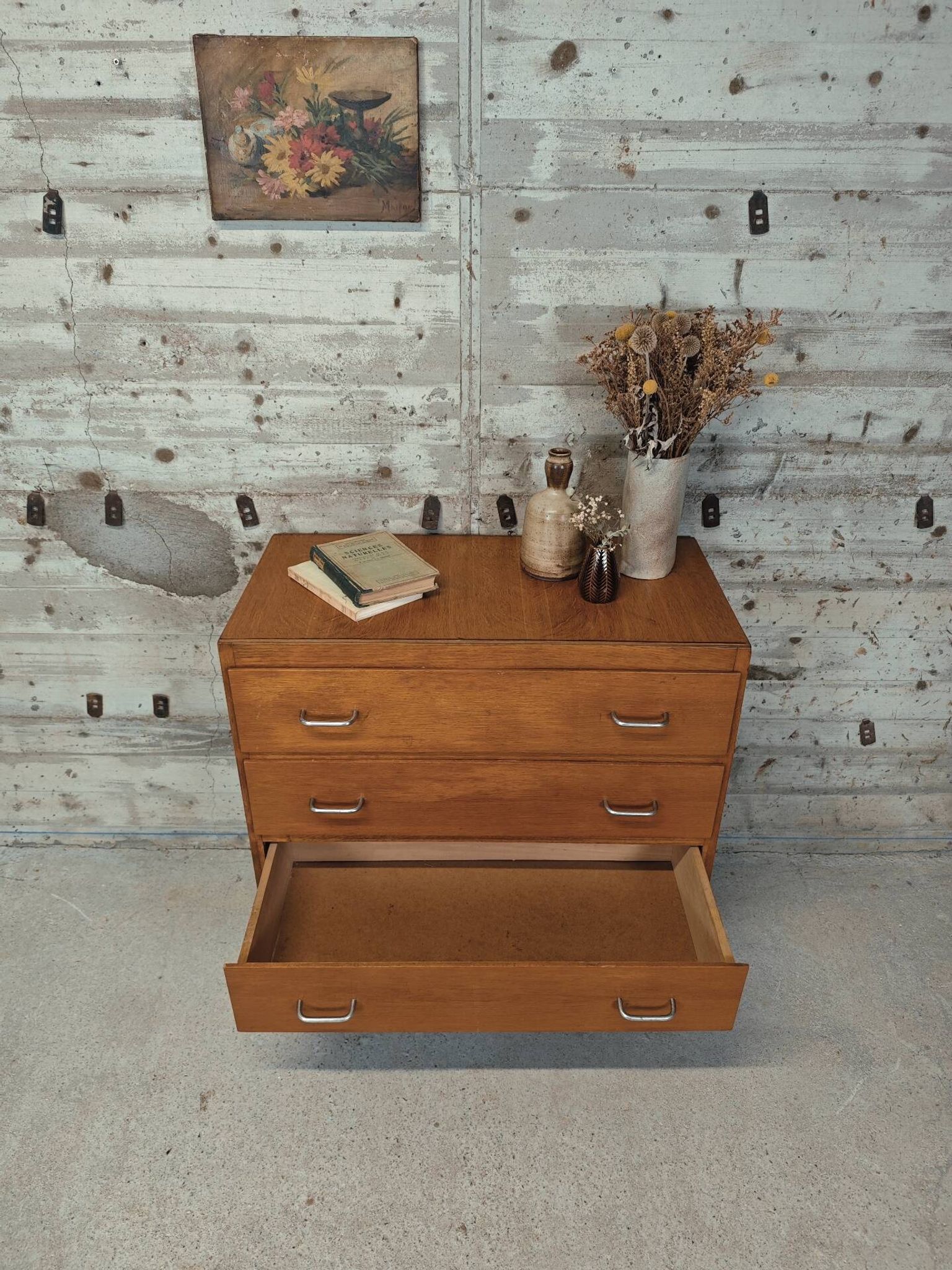 Vintage chest of drawers