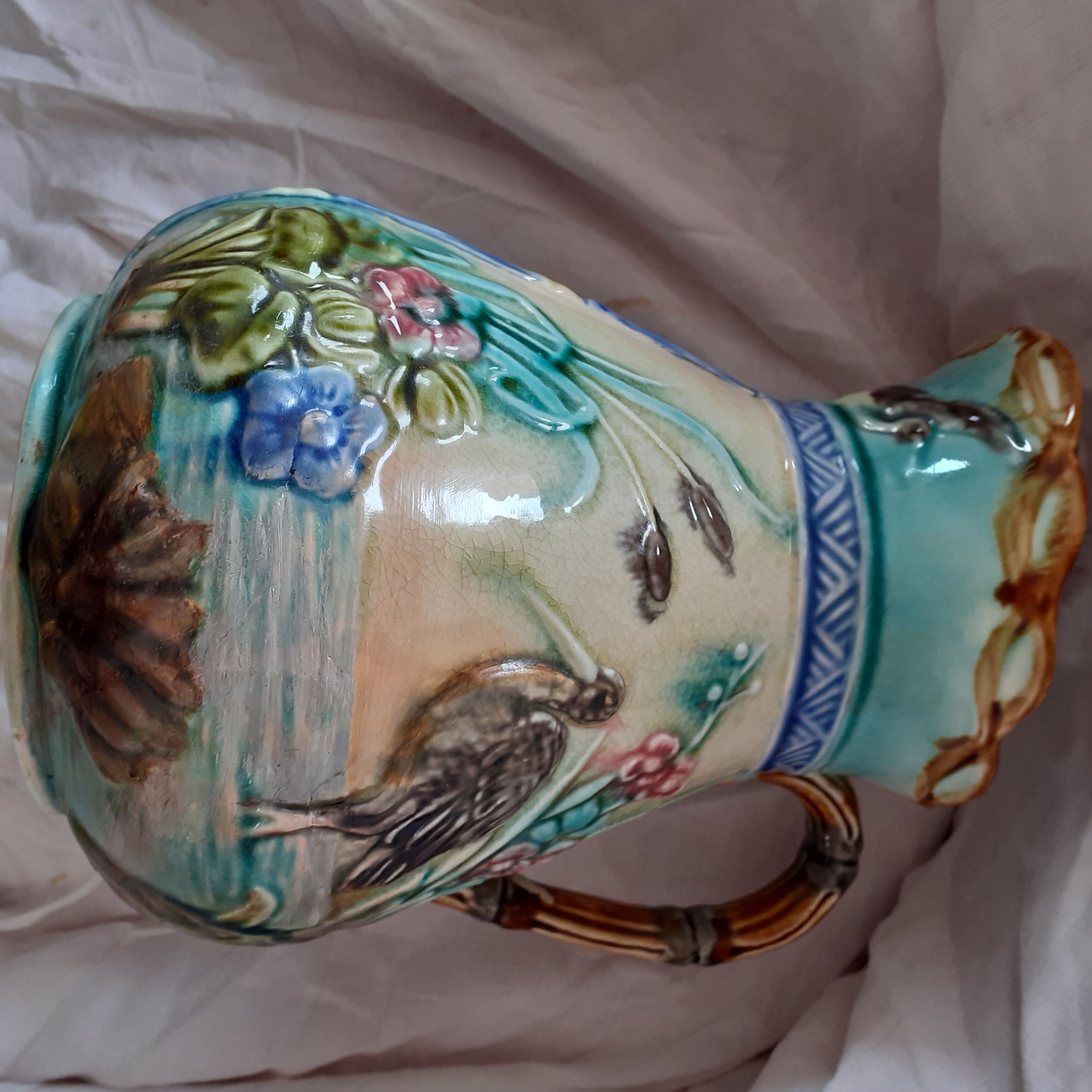 Old dabbling pitcher, herons pattern