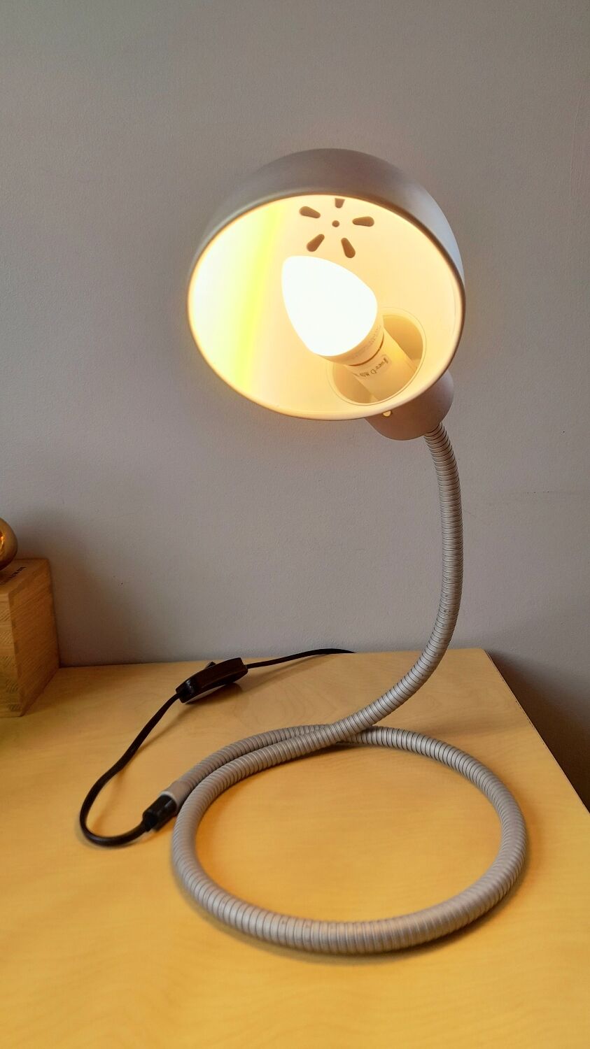 Cobra snake lamp
