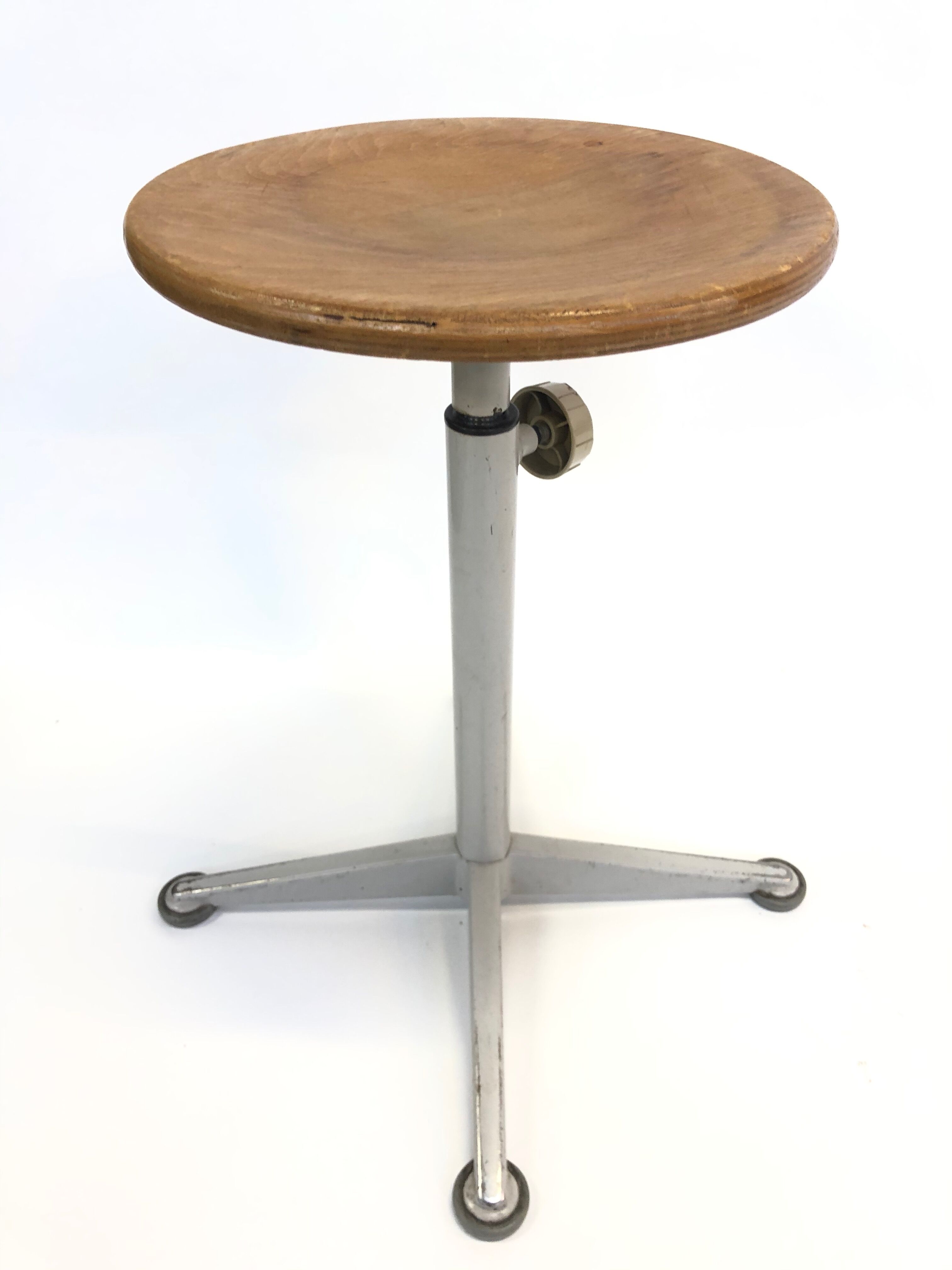 Vintage stool work tabouret by Friso Kramer Ahrend de Cirkel
