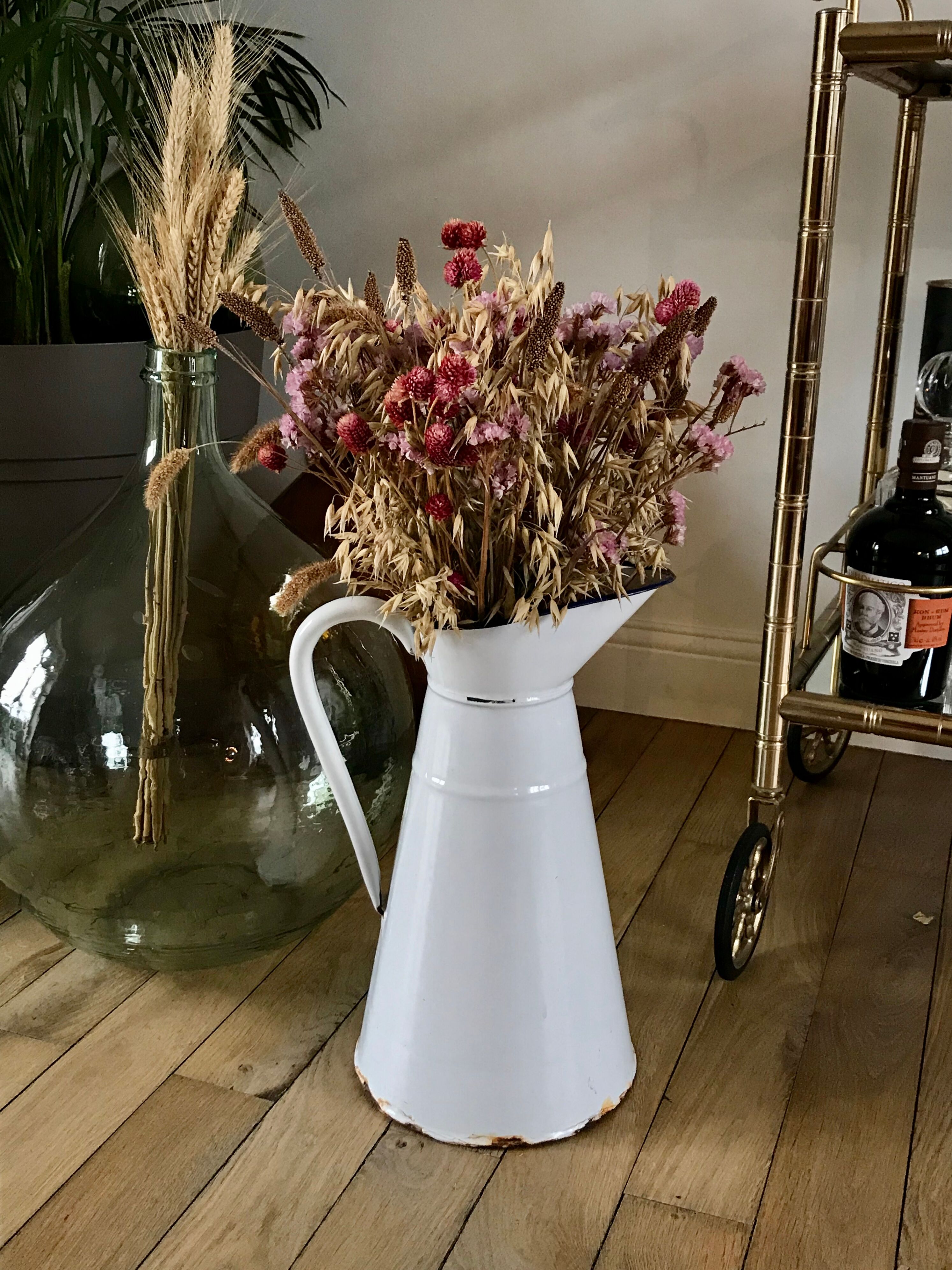 Old pitcher in enamelled sheet metal 20s-30s