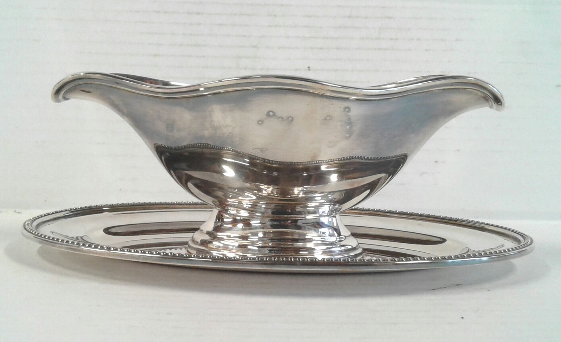 Saucière decoration pearls silver metal ercuis