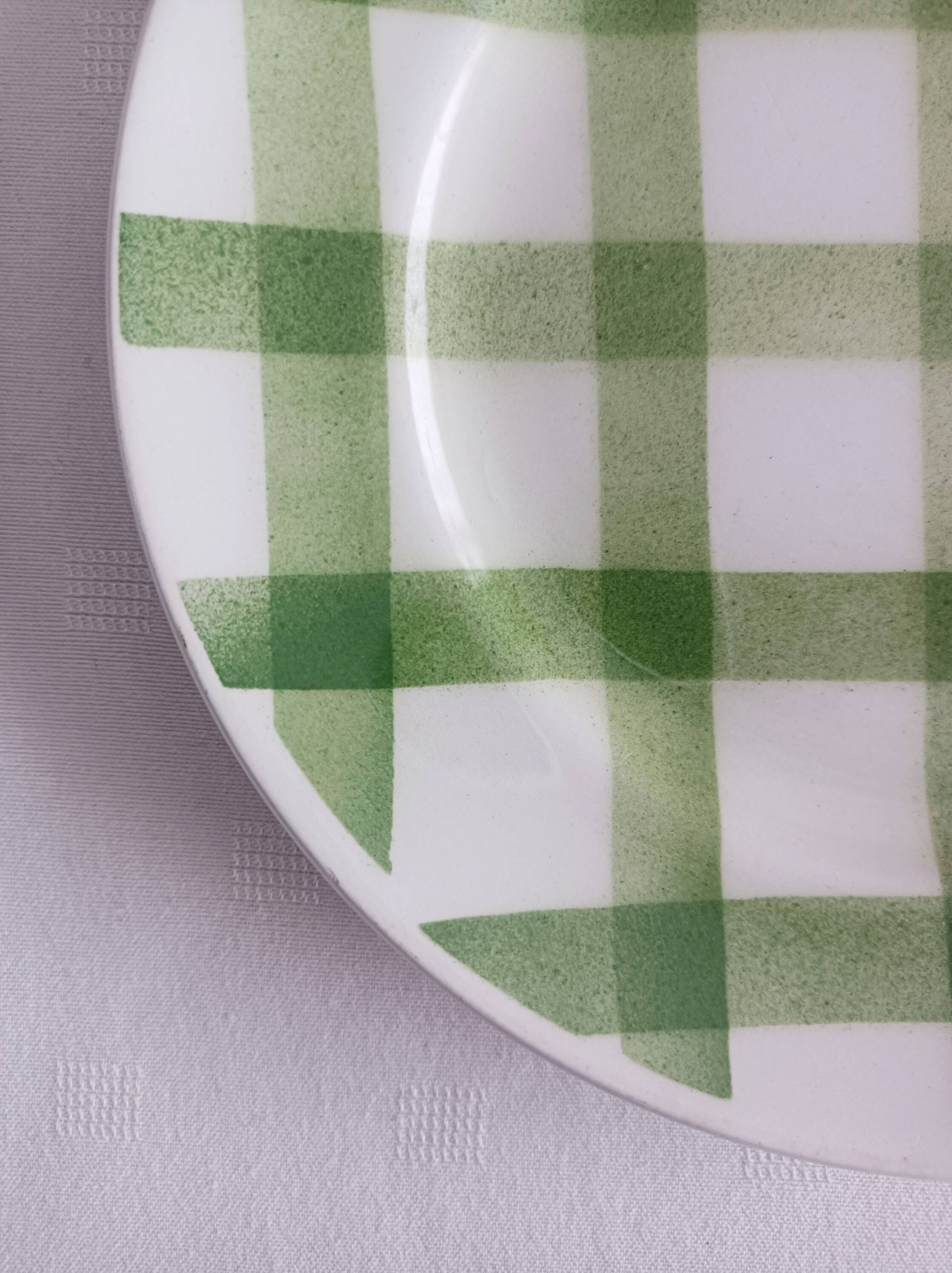 Lot de 5 assiettes à dessert Moulin des loups, Nappe