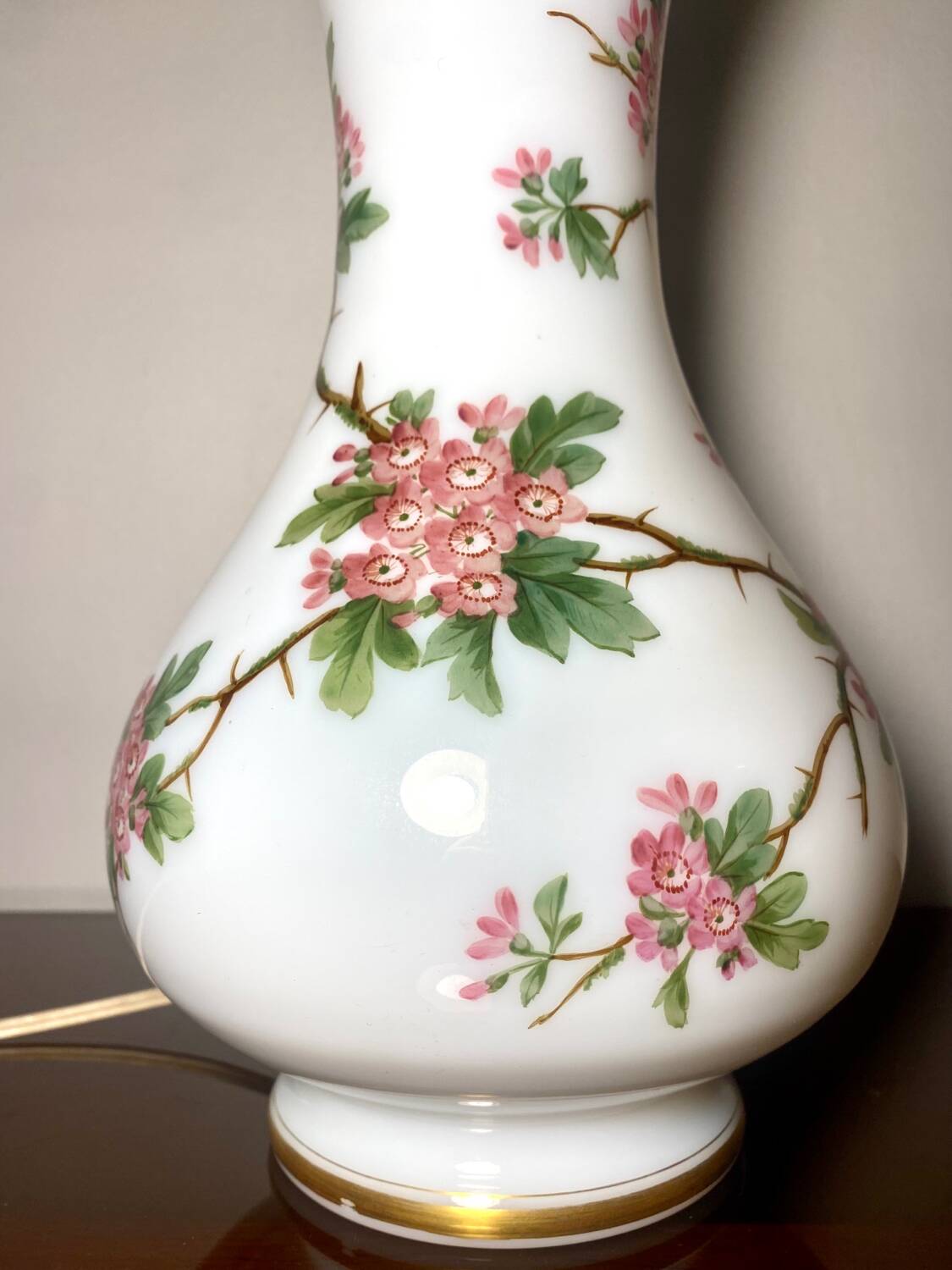 Baccarat Lampe Opaline peint main