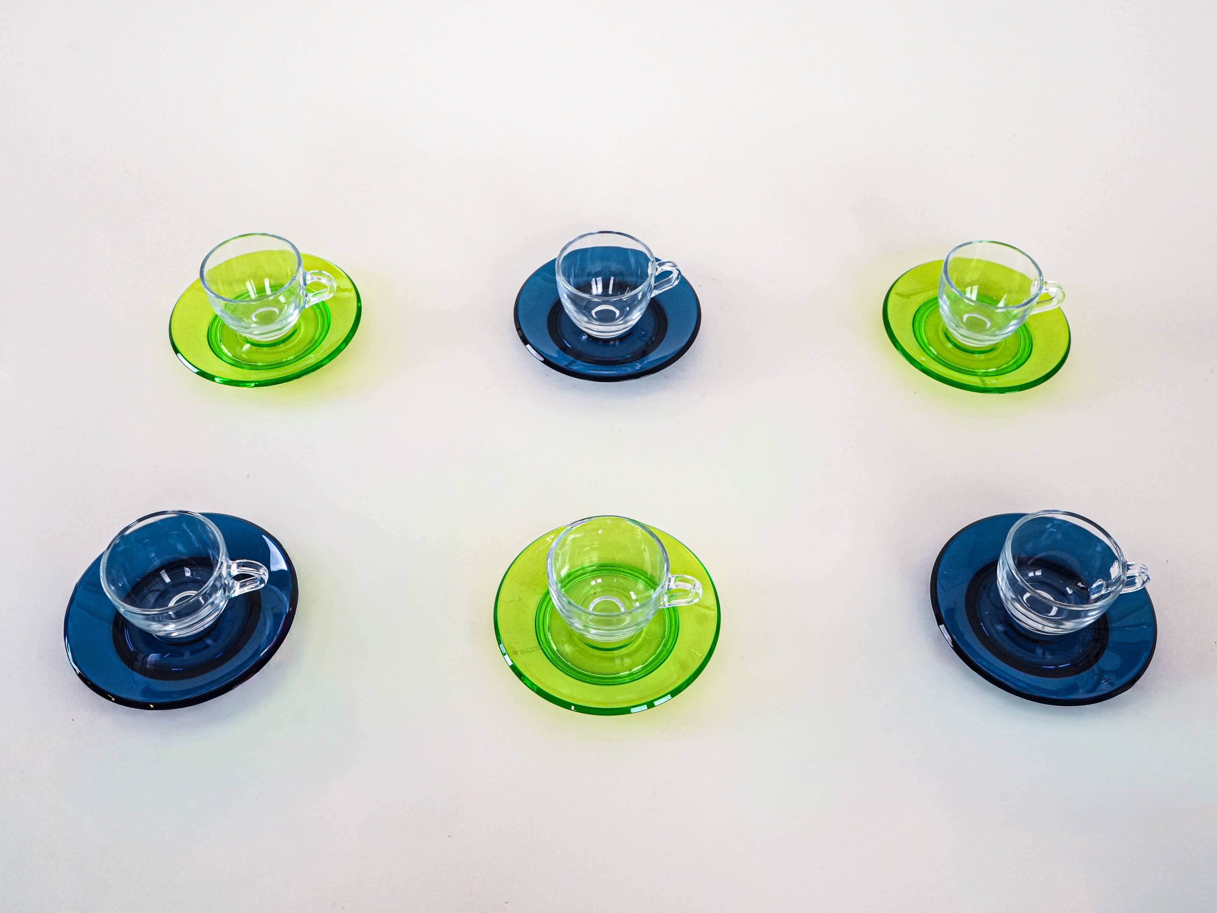 Set of glass cups, Italian design, 1970s, manufactured by Fratelli Guzzini