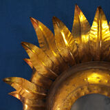 Wall light or sun ceiling with a foliage motif, in a Florentine style