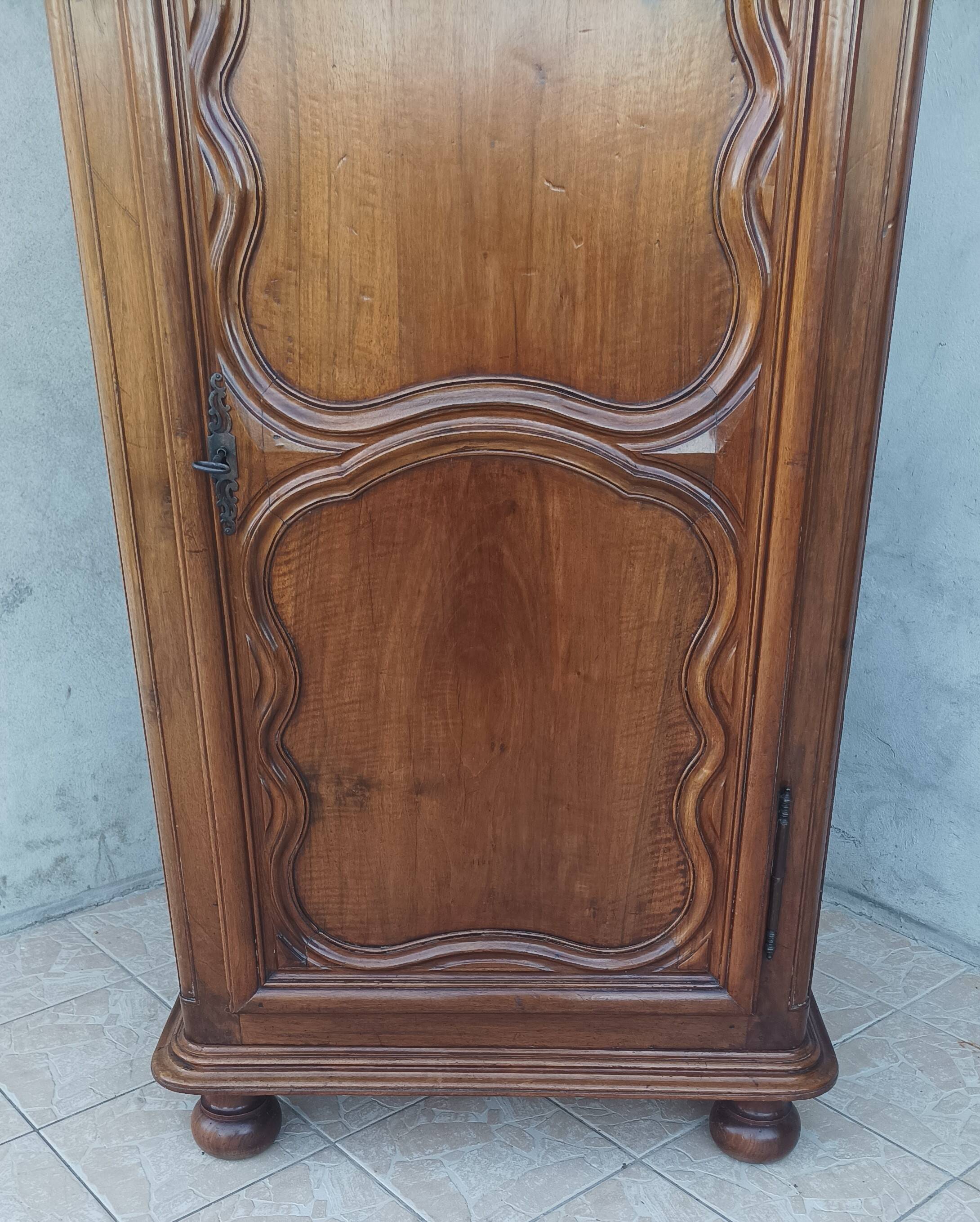 Bonnetière Louis XIII en noyer époque 18ème