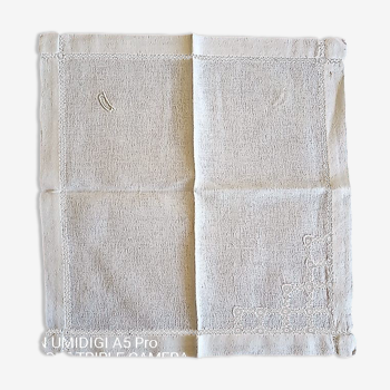 Antique table linen - monogrammed d (or a)