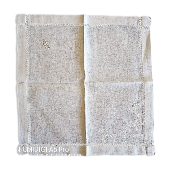 Antique table linen - monogrammed d (or a)