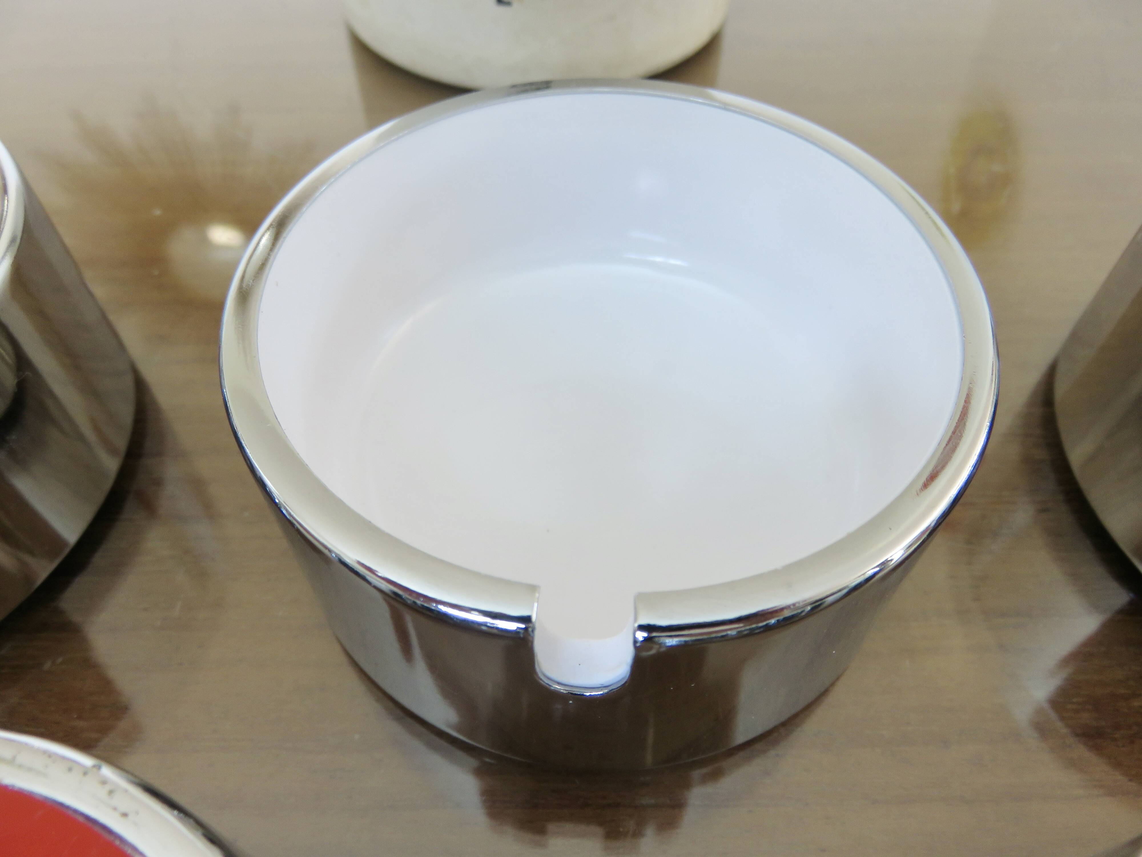 Isamu Kenmochi, 5 stackable ashtrays, new, in original box, 1970