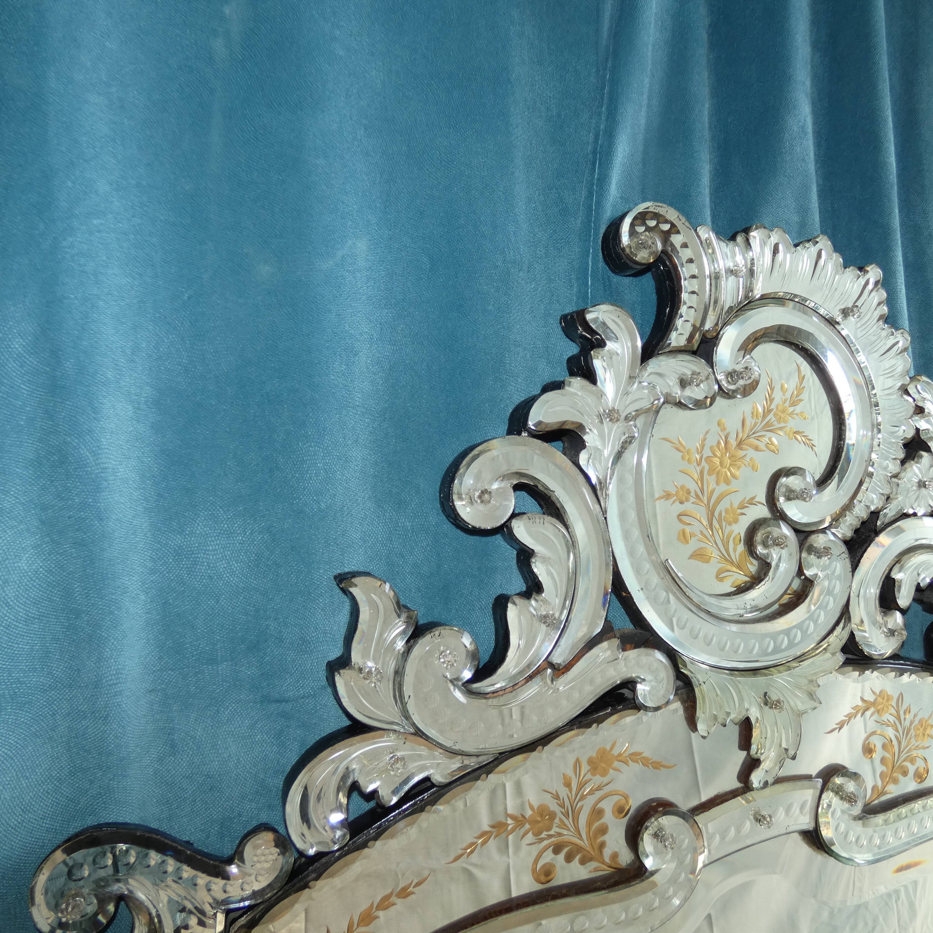 Baroque mirror murano eglomized height 166 x 110 early twentieth