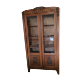 Armoire parisienne vitrine