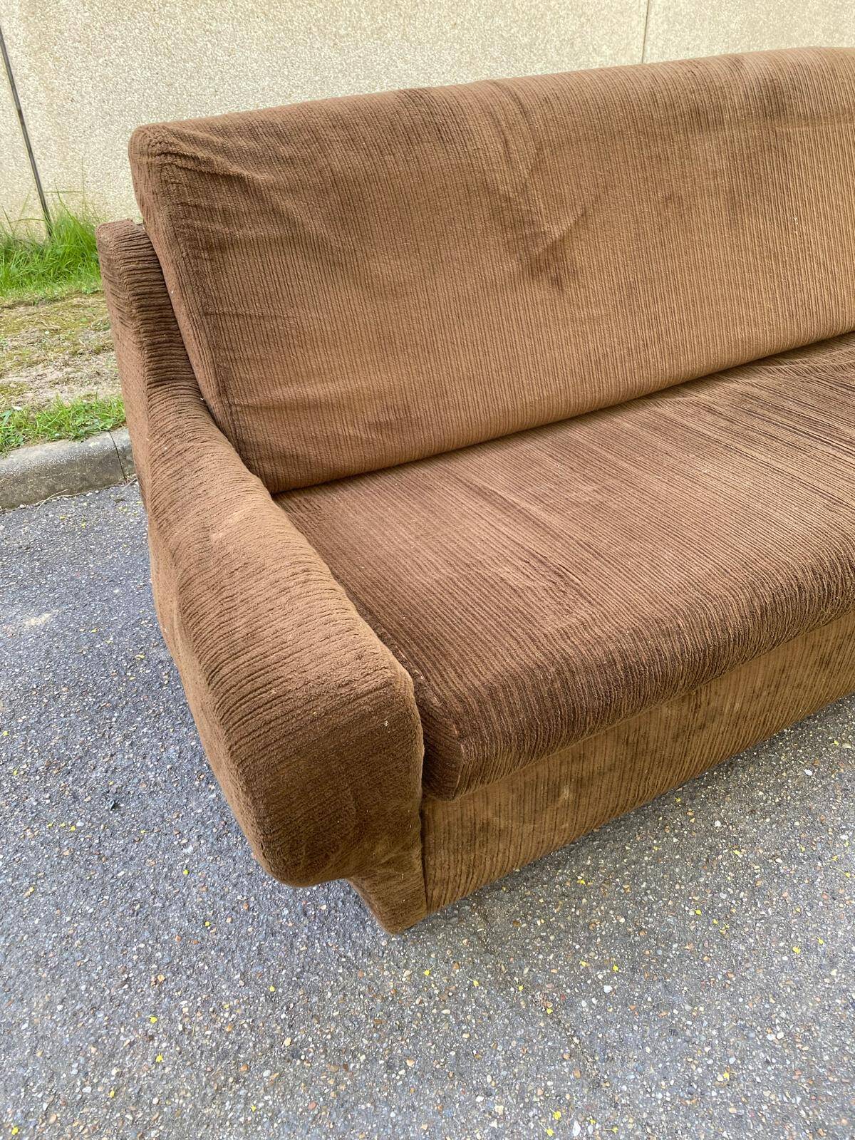 Meral France brown velvet convertible sofa bed