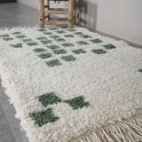 Traditional handmade pure wool rug, size 150 x 250 cm