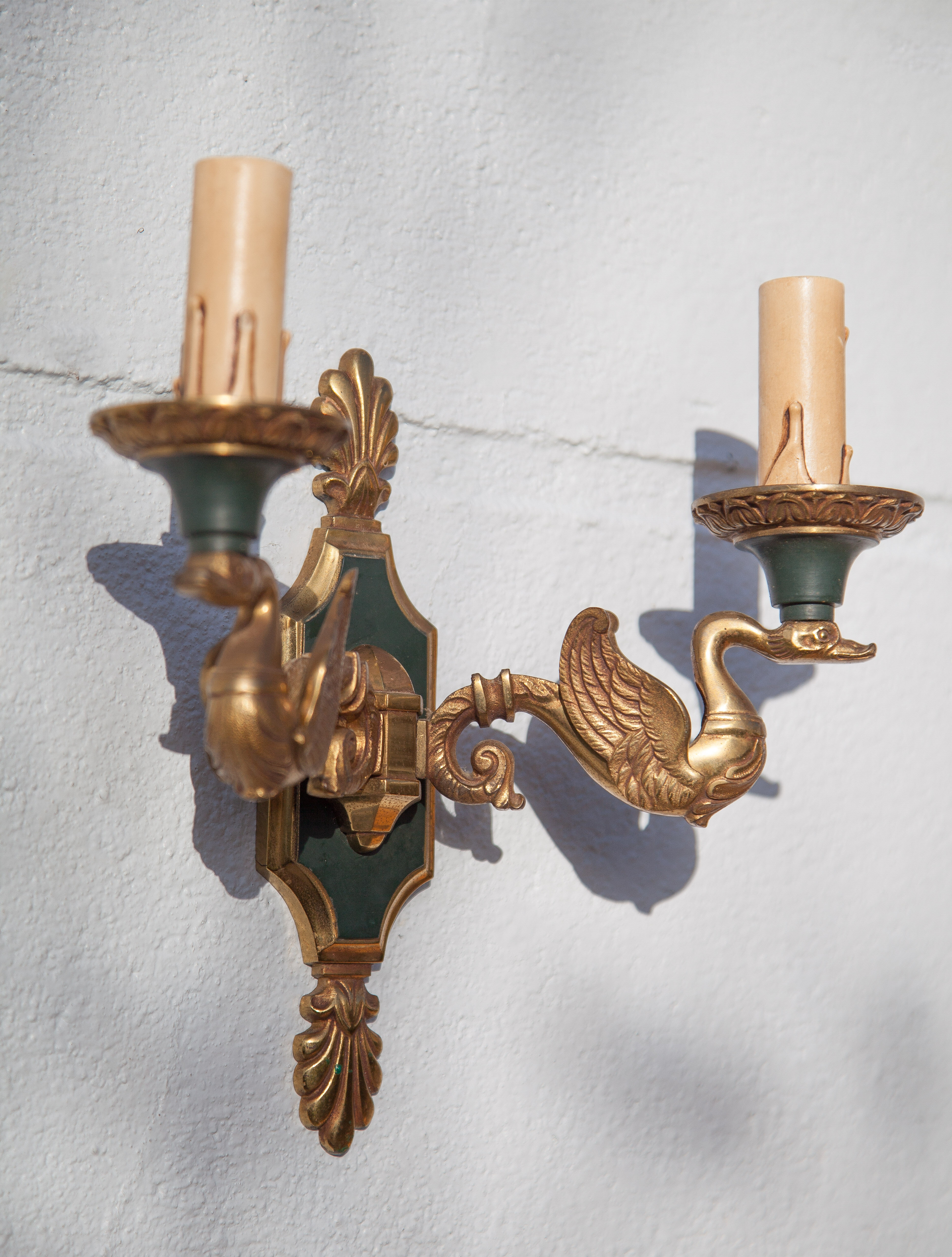 Paire d'appliques par la Maison Lucien Gau à Paris