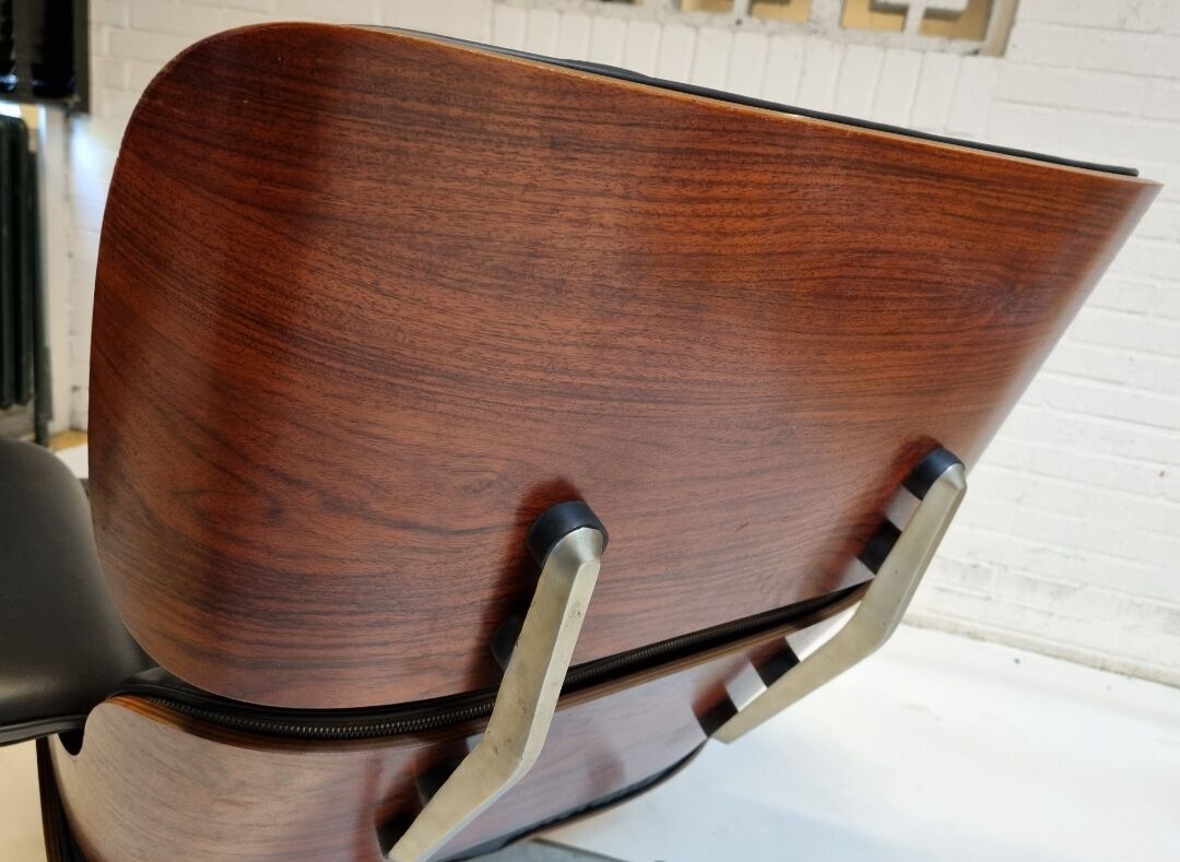 Eames Lounge chair & ottoman by Charles & Ray Eames for Herman Miller