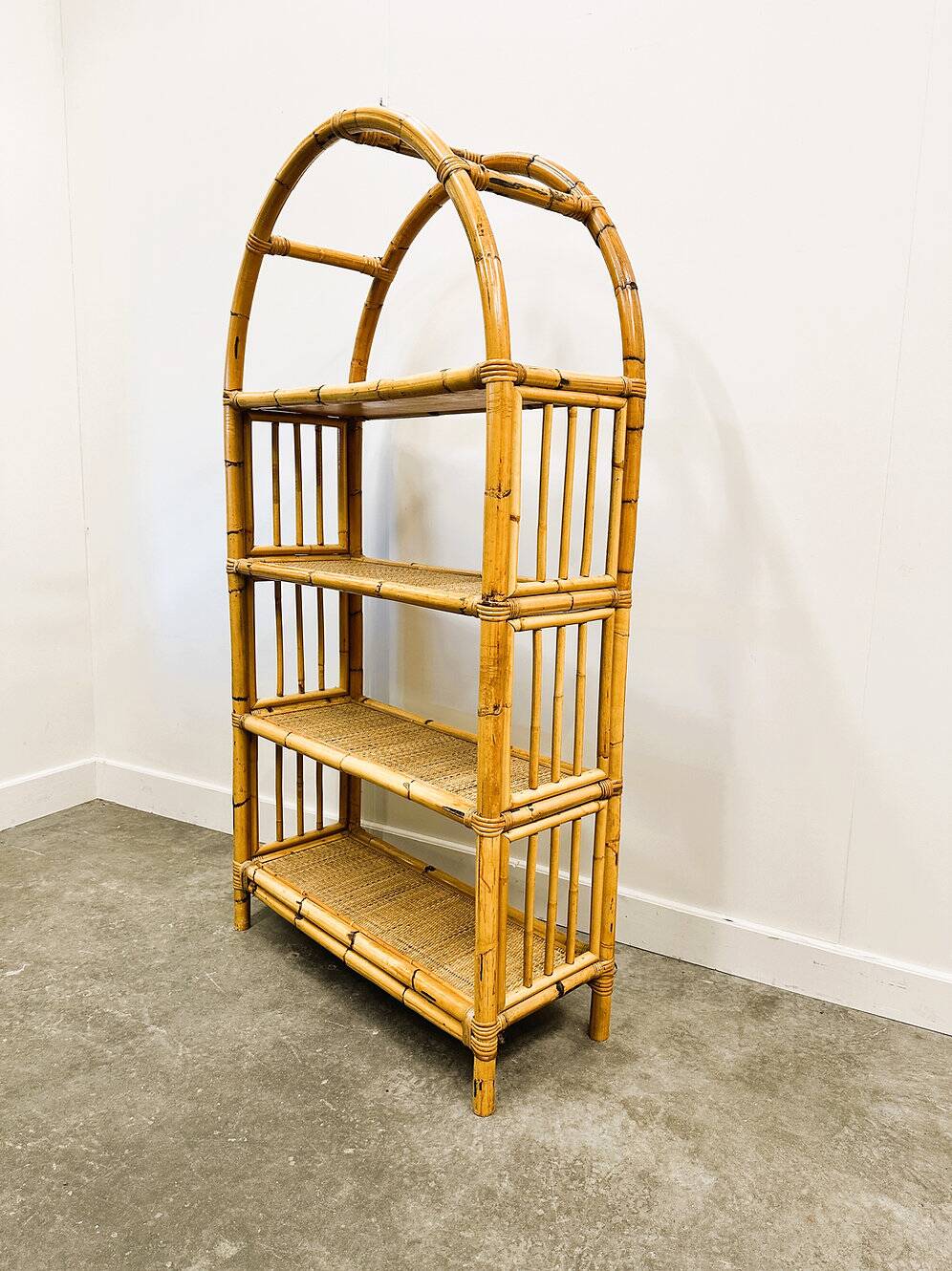 Boho chic arched bamboo shelves 1970s MCM Italian Dal Vera freestanding bookcase
