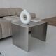 Table d'appoint en aluminium brossé minimaliste