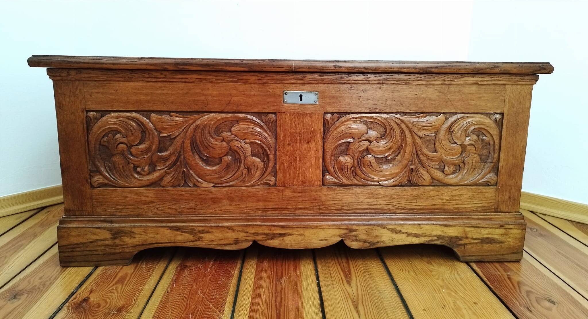 Vintage chest, the 50s