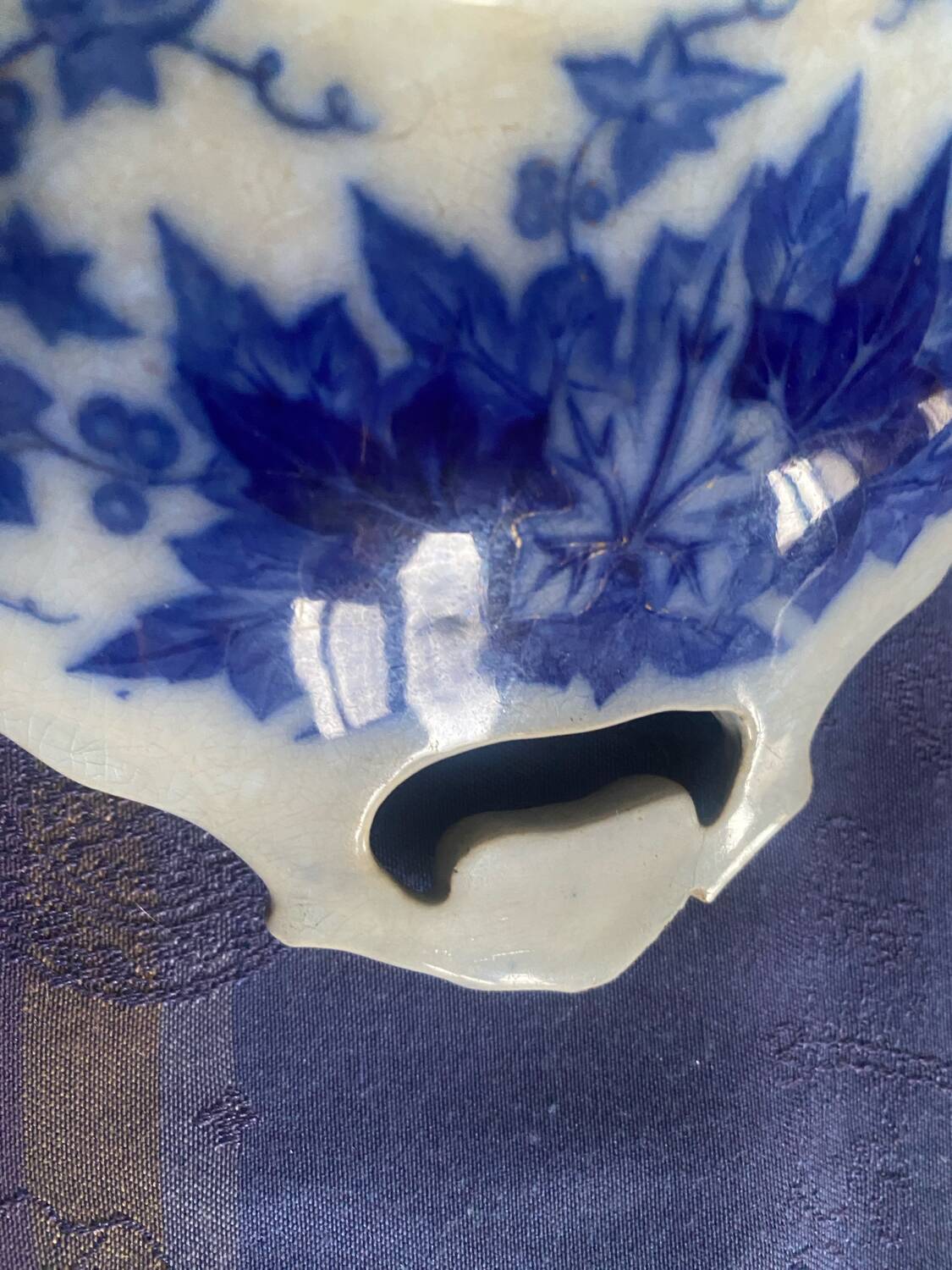 Deep dish U&C Sarreguemines model Bryonia