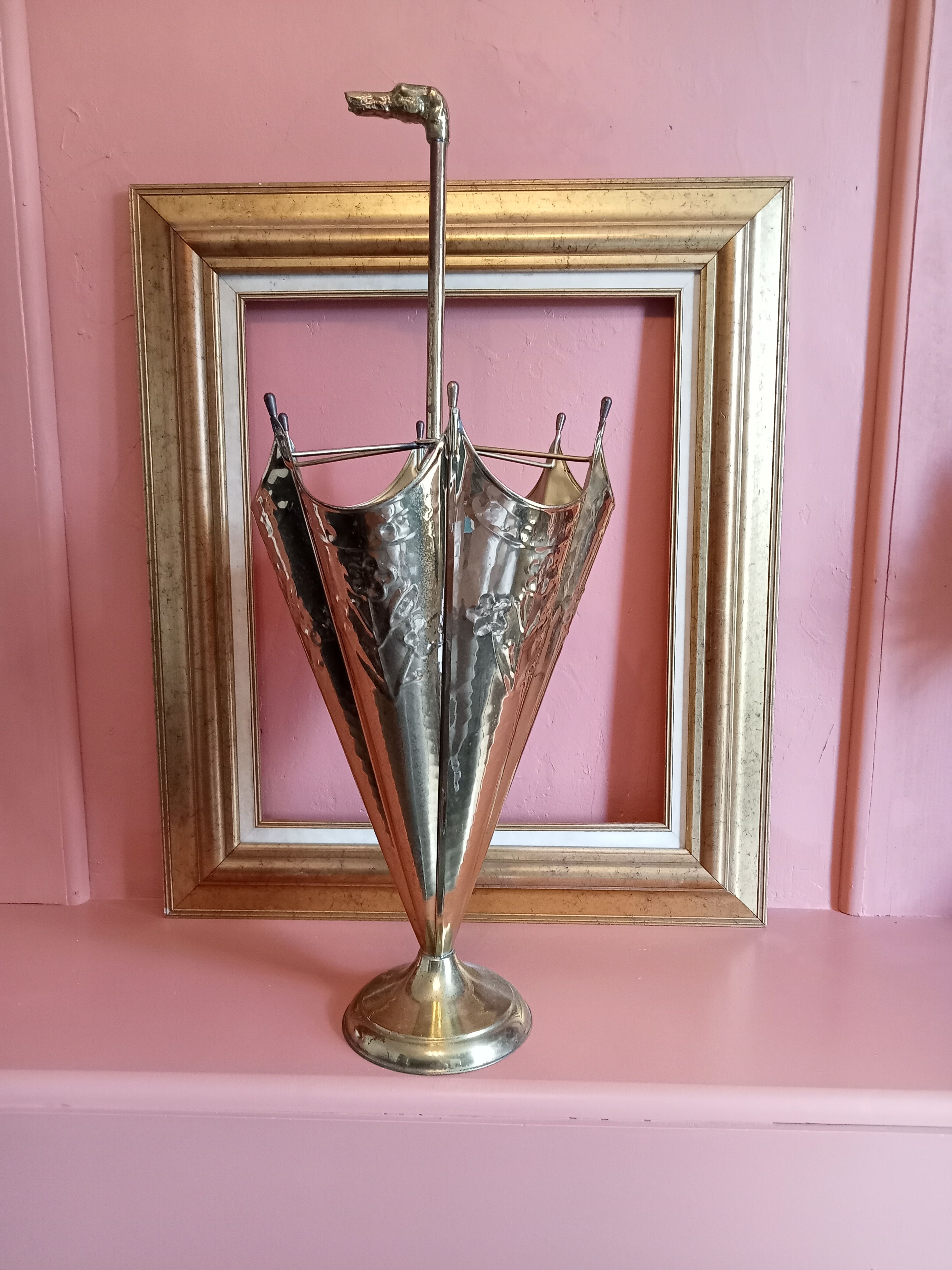Golden metal umbrella holder dog head
