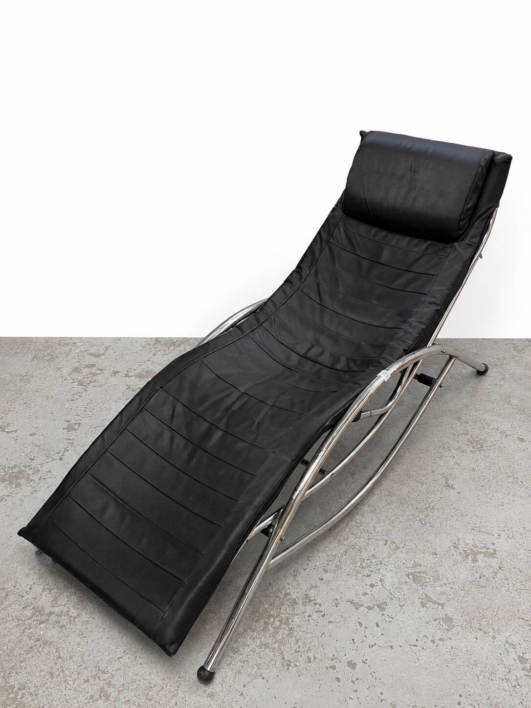 Long chair