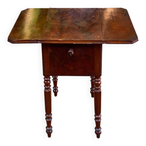 Table de chevet victorienne - tiroirs