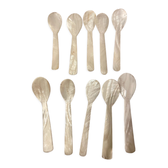 Teaspoons or mocha