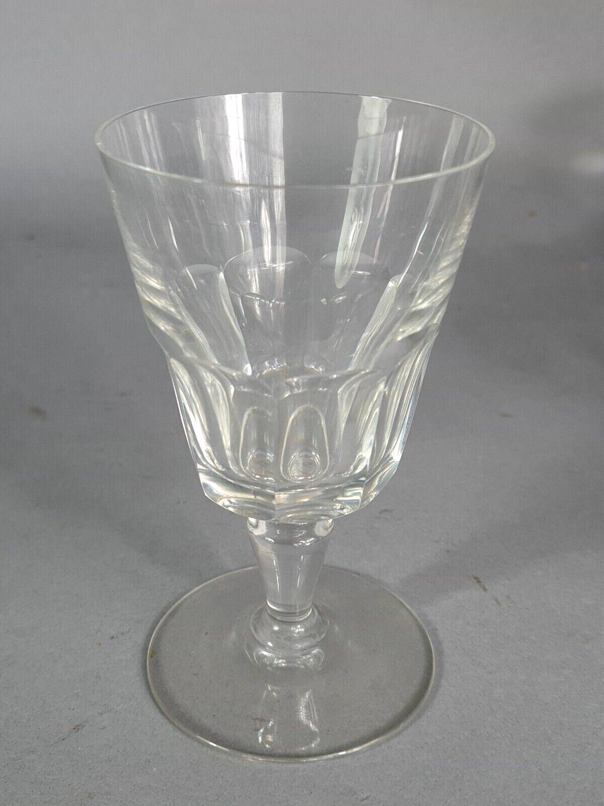 6 Baccarat crystal wine glasses in perfect condition S820