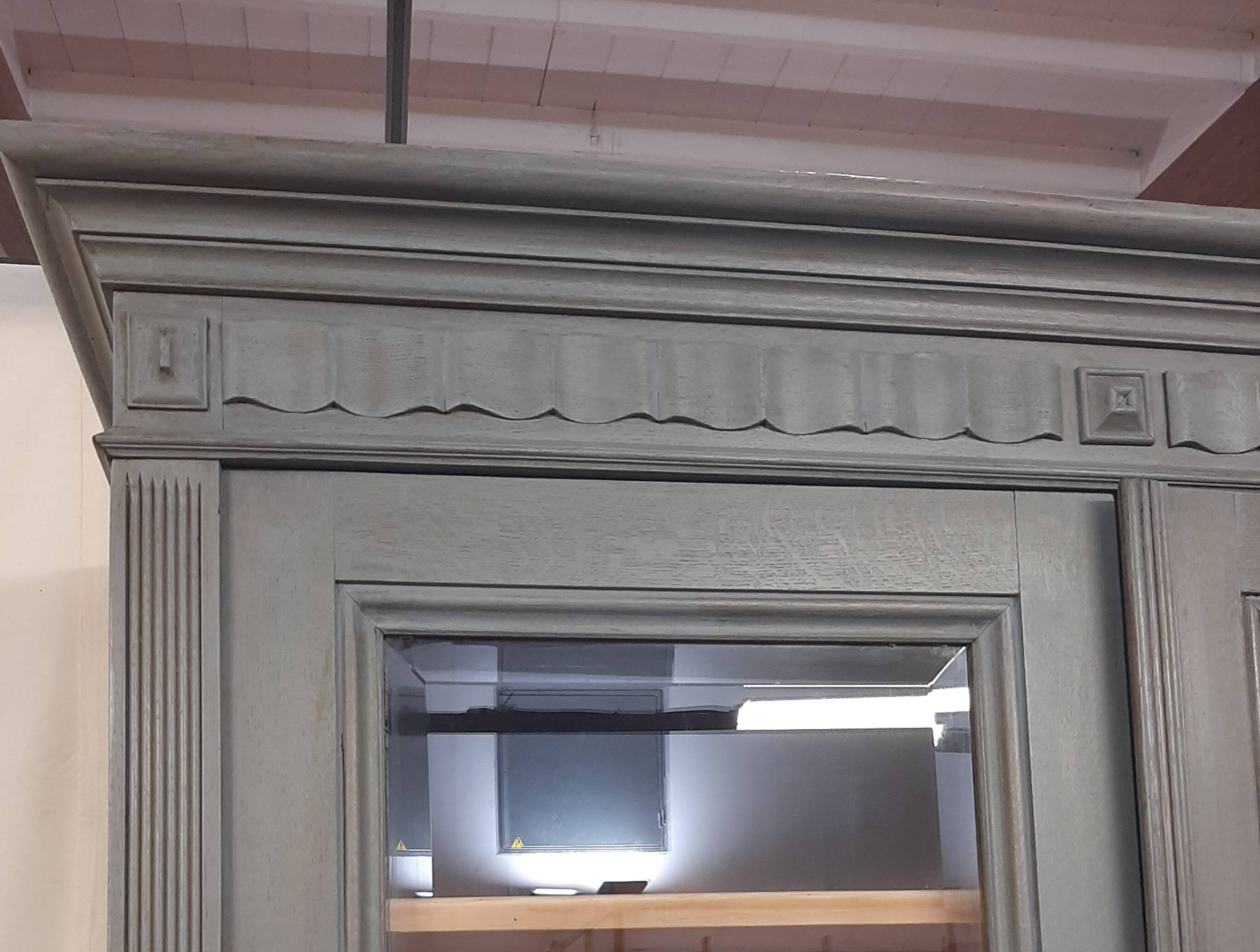 Ancienne Armoire Bibliothèque vitrée Patinée Gris